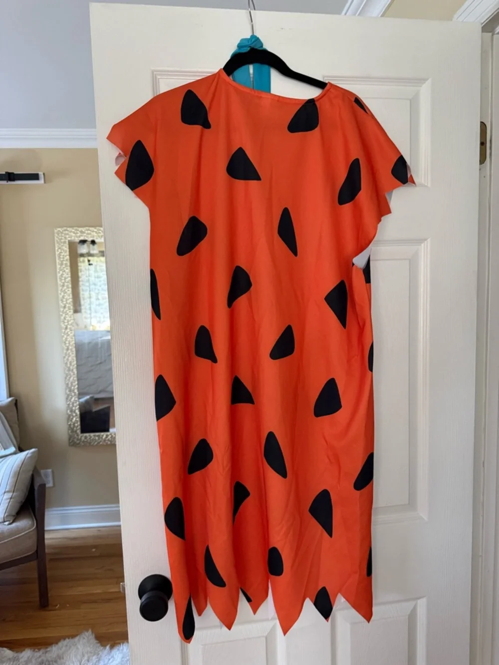 Spirit Halloween Fred Flintstone Costume Size L/XL worn for few hours, with wig - Picture 2 of 6